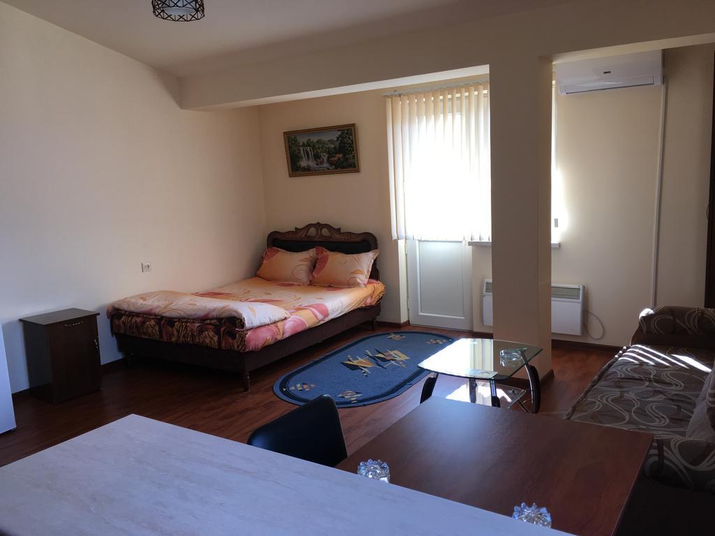 Anga Yerevan Apartments エクステリア 写真